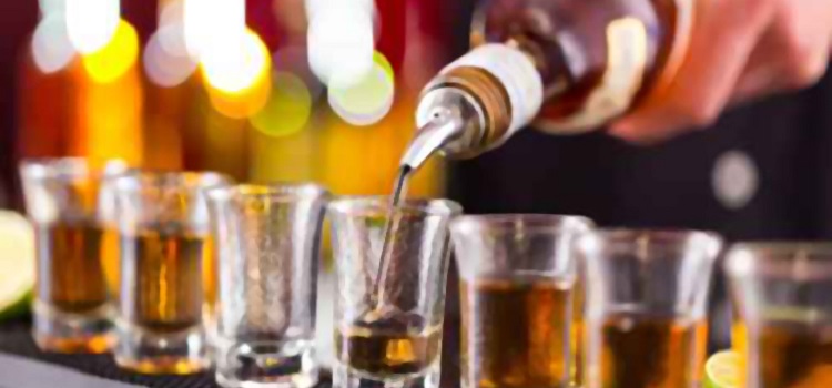 Vendita di alcolici: torna la licenza fiscale